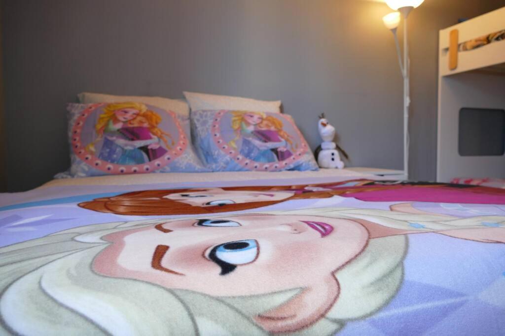 סאריס Disneyland Paris 70M² Face Parc, Place Ariane מראה חיצוני תמונה